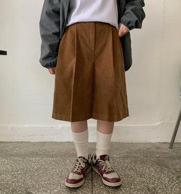 Vassell Corduroy Pintuck Bermuda Pants